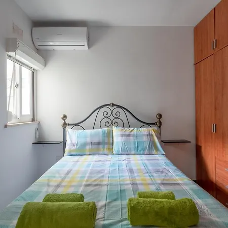 Apartament Sea View In St Paul's Bay, Just 260 Metres From The Sea