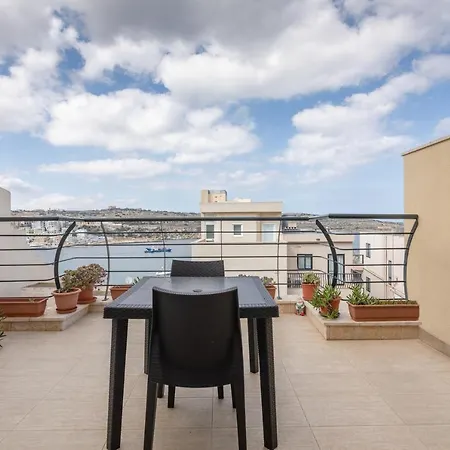 Sea View In St Paul's Bay, Just 260 Metres From The Sea Σεντ Πόλς Μπέι